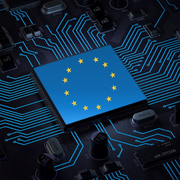 EU digitalna zakonodaja: napredek pri Omnibusu, prilagoditve AI Act in zastoj pri Chat Control